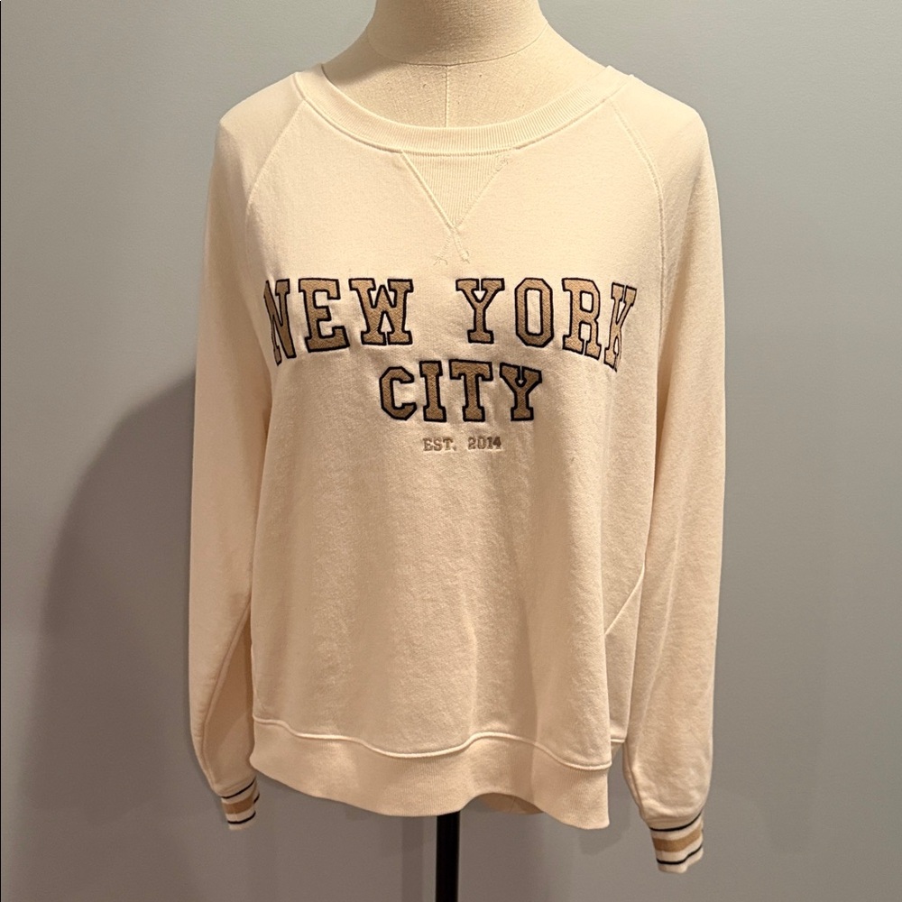 Lou & Grey Cream New York City Pullover